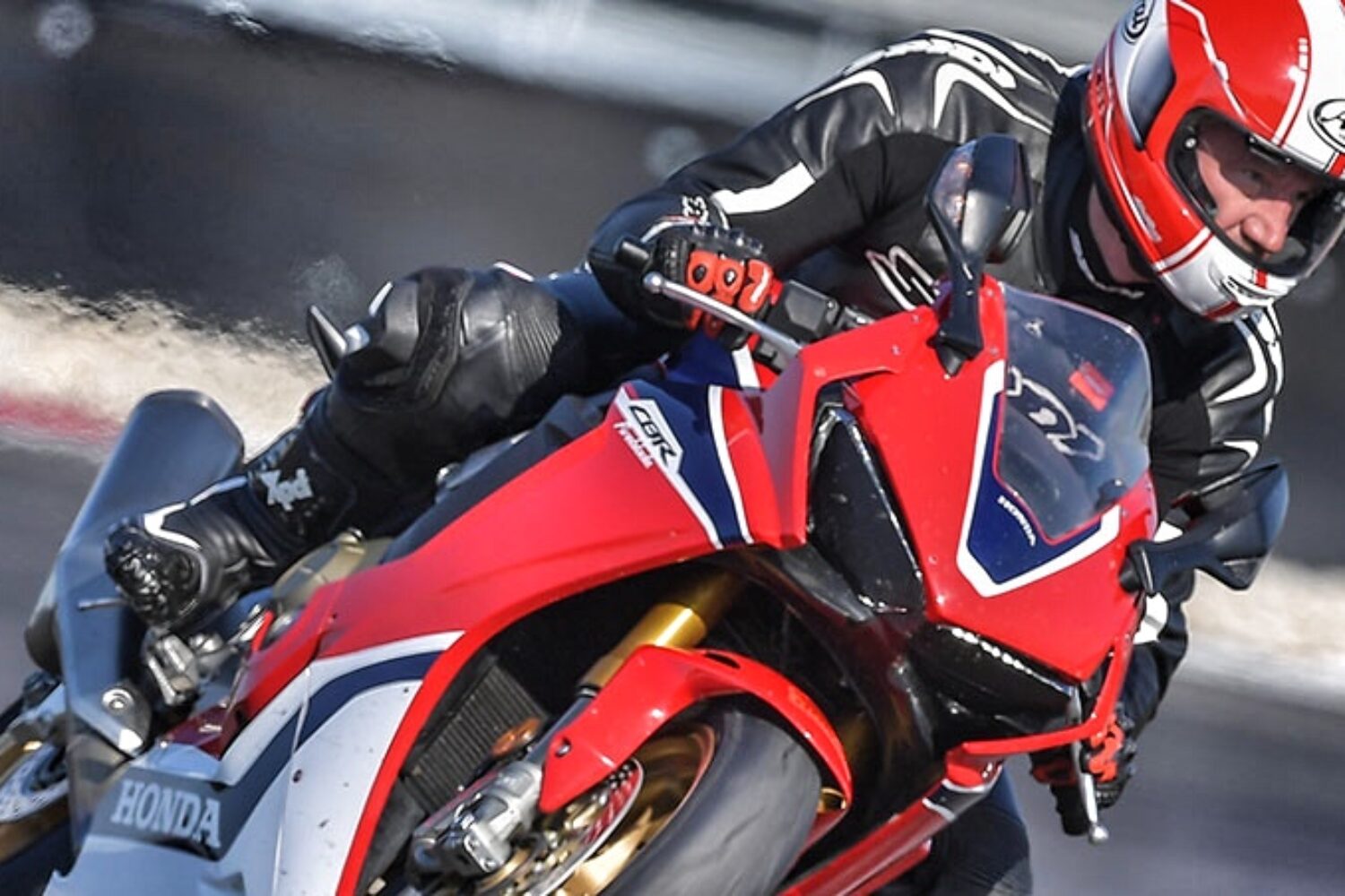 ARMIN ON Fireblade | Photo: Honda Austria