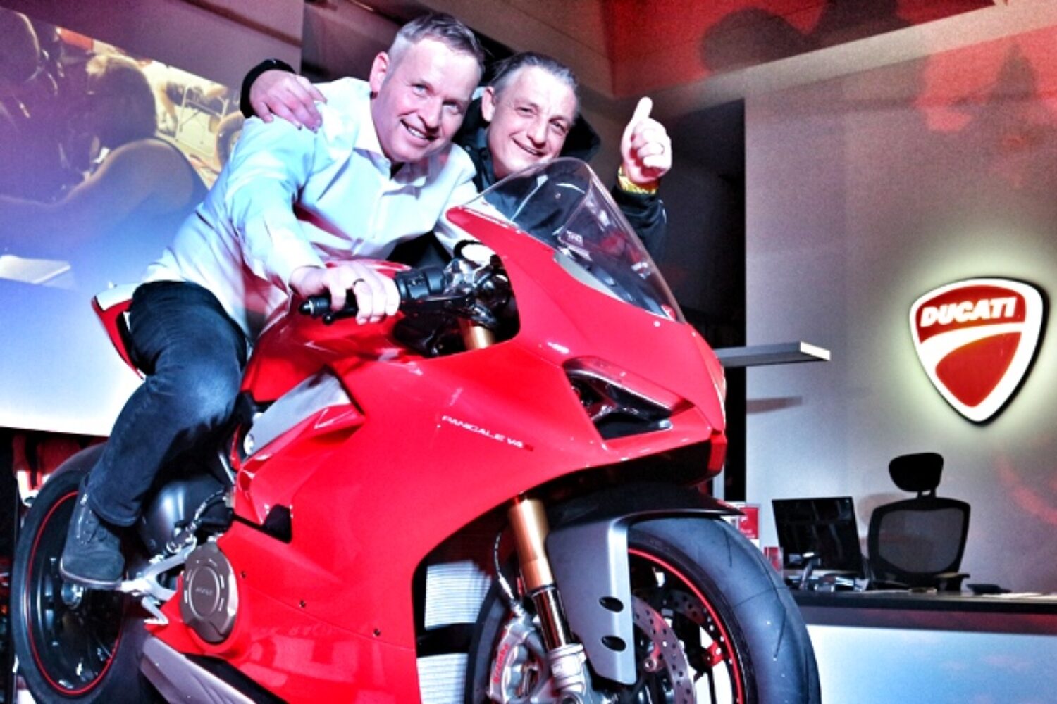 DRT | DENK Racing Team - Panigale V4 | Photo: Armin Hoyer -arminonbike.com