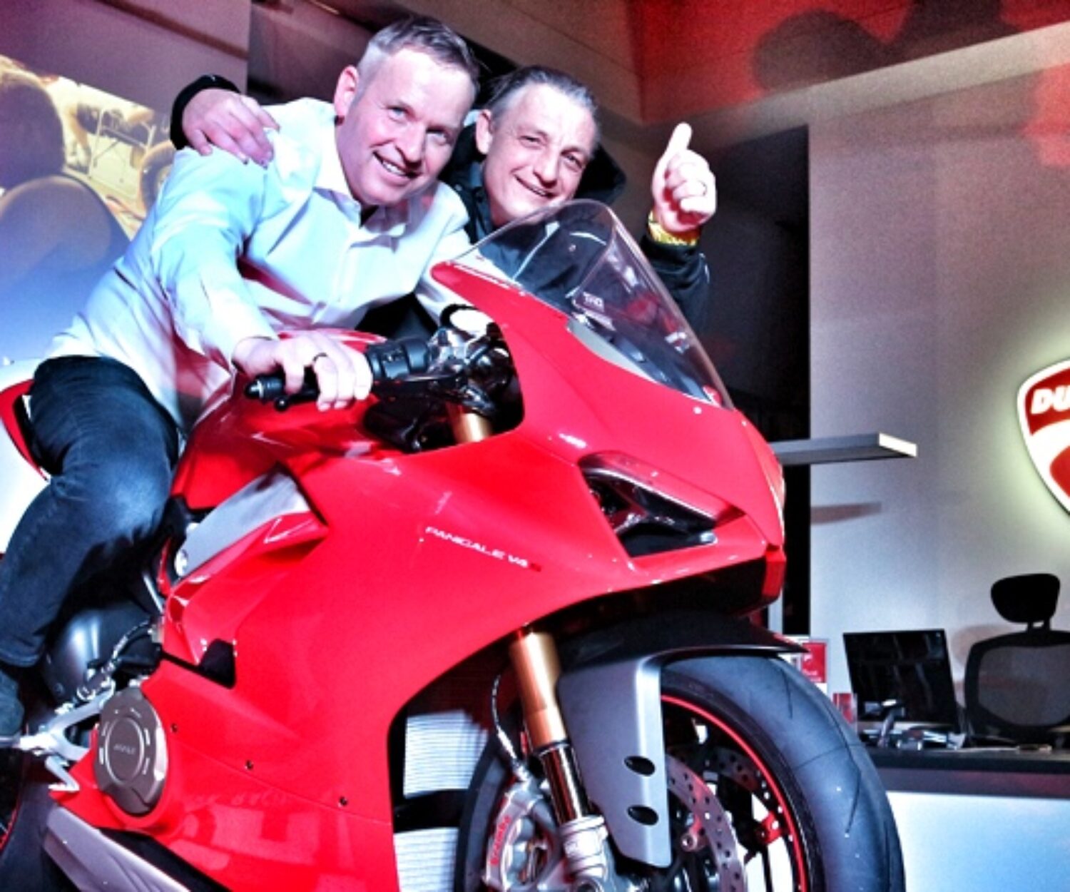 DRT | DENK Racing Team - Panigale V4 | Photo: Armin Hoyer -arminonbike.com