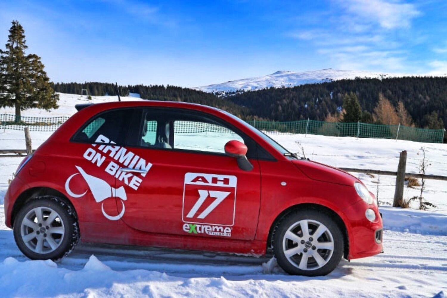 Fiat 500 S at Weissbergeralm | Photo: Armin Hoyer - arminonbike.com