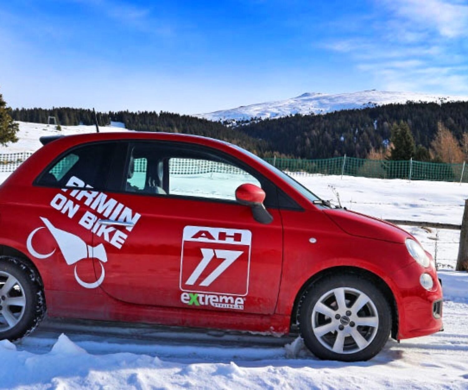 Fiat 500 S at Weissbergeralm | Photo: Armin Hoyer - arminonbike.com