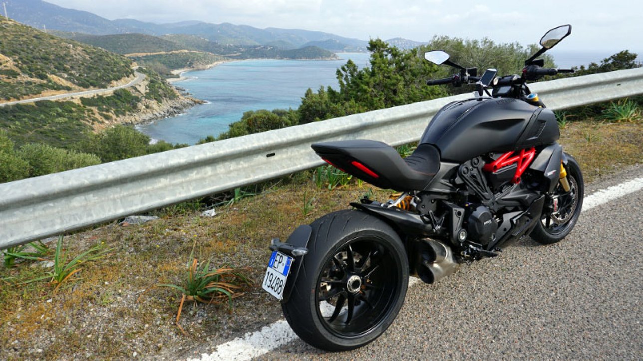 Ducati Diavel 1260 S - Sardinia | Photo: Armin Hoyer - arminonbike.com