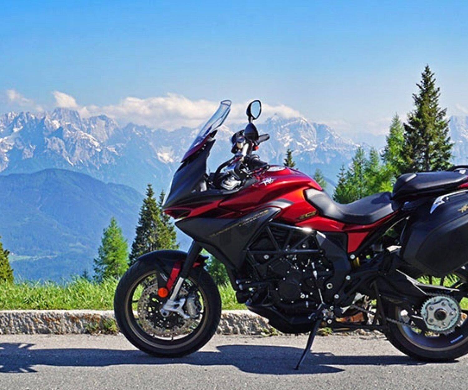 MV Agusta Turismo Veloce | Photo: Armin Hoyer - arminonbike.com