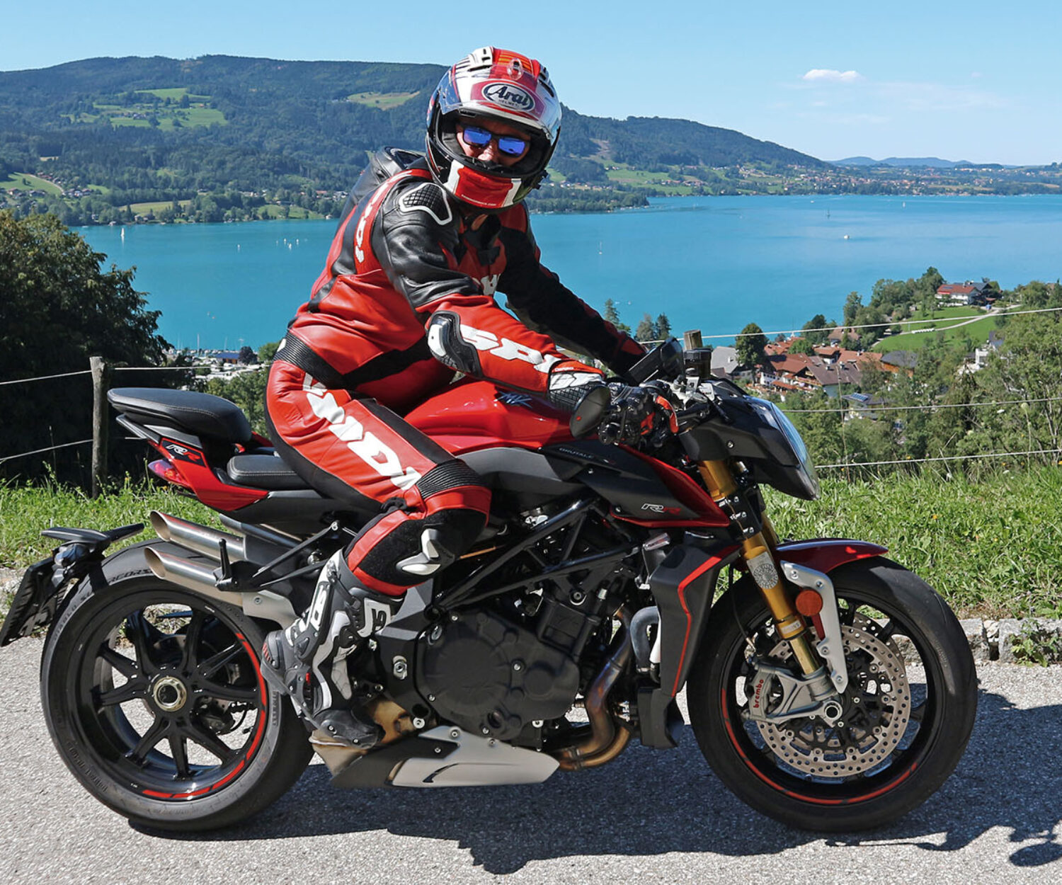 Armin on MV Agusta Brutale 1000 RR | Photo: Armin Hoyer