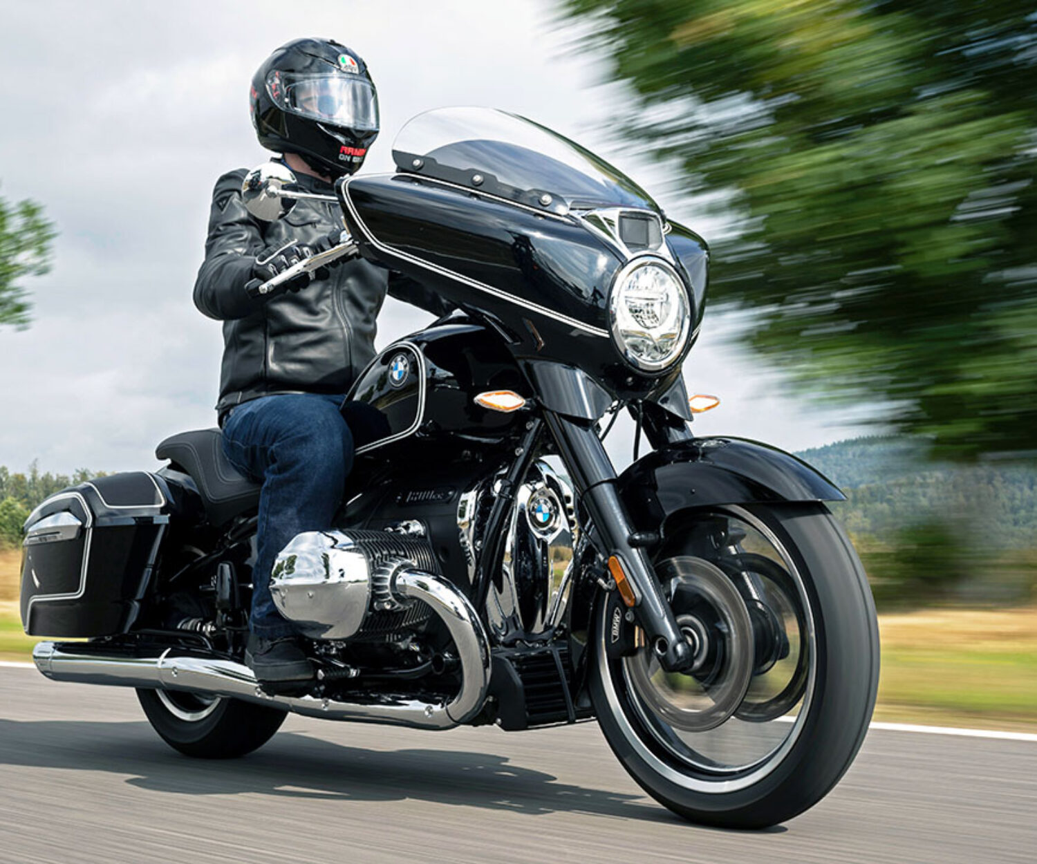 Armin on BMW R 18 B | Photo: Jörg Künstle