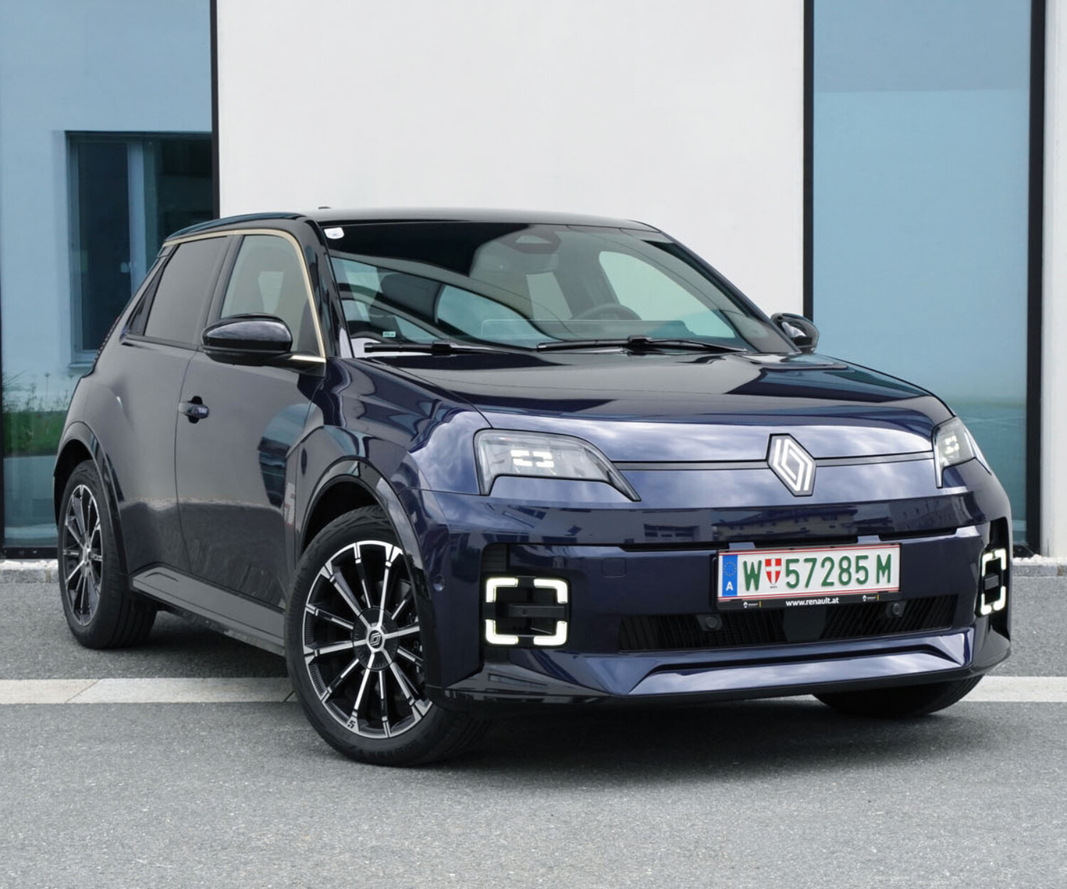 Der Renault 5 E-Tech Electric ist die moderne Interpretation des Klassikers.